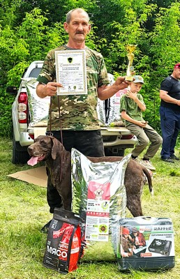 Курцхаар Виват Юнис Молли